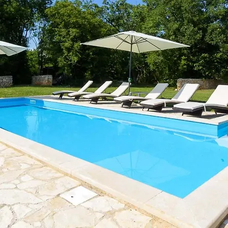 Luxury Negricani, Marcana Divšići